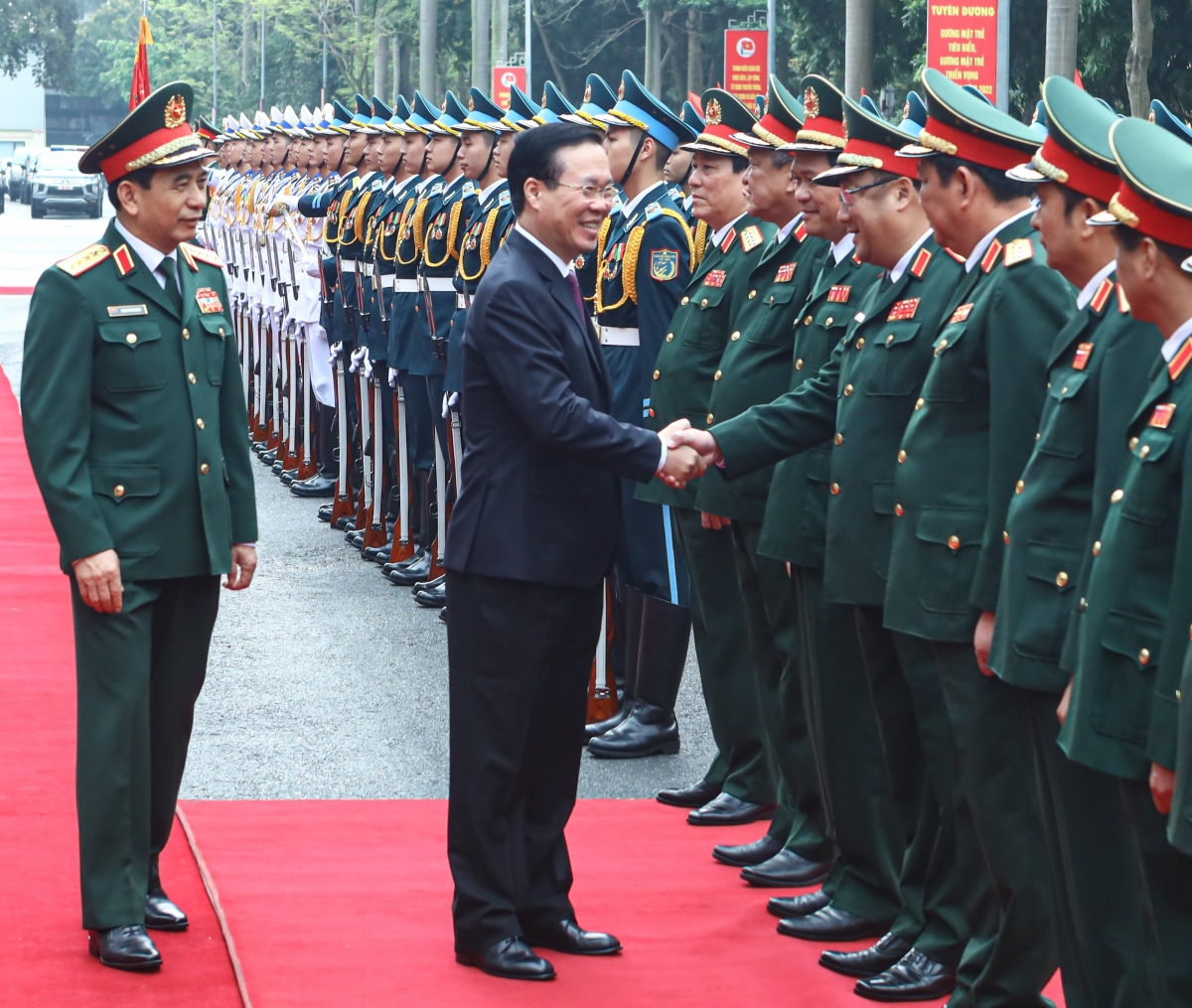 Chủ tịch nước Võ Văn Thưởng dự Lễ tuyên dương Gương mặt trẻ tiêu biểu toàn quân 2022